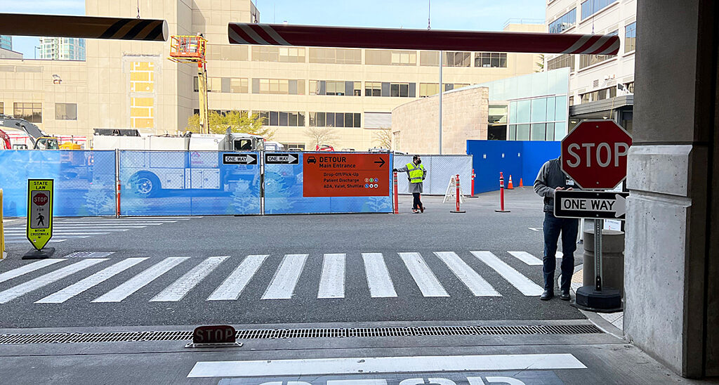 Exterior Pedestrian and Vehicle Wayfinding at Overlake