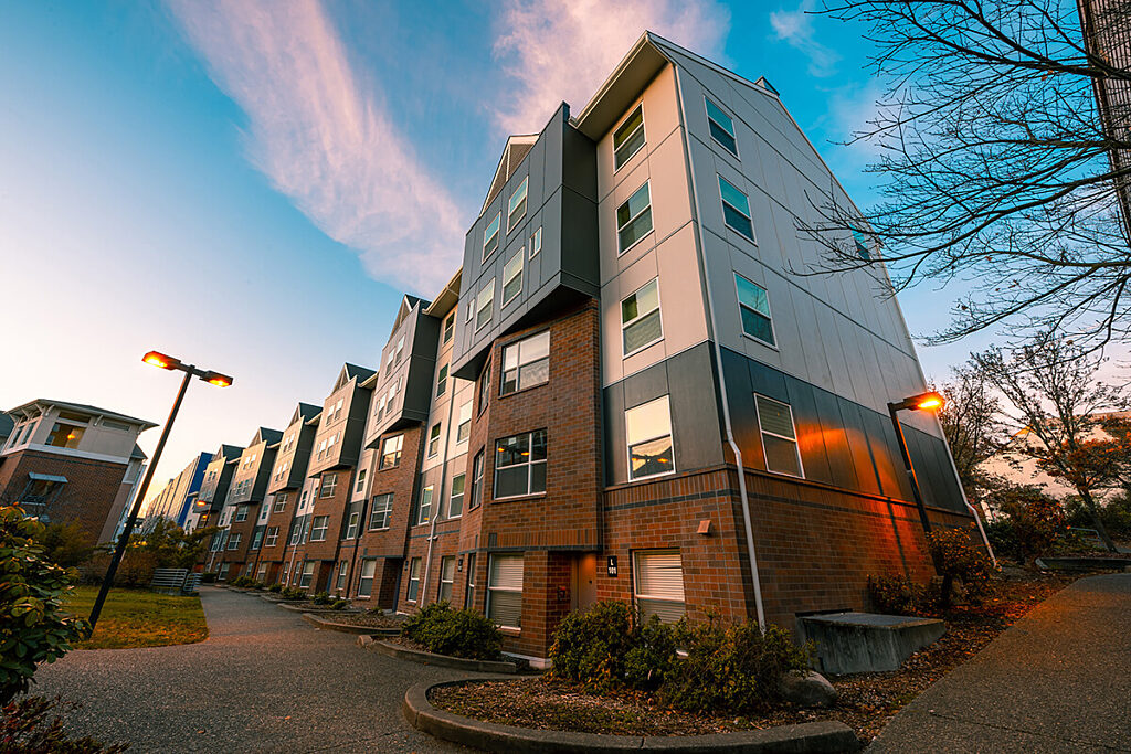 image of Stevens Court student housing at University of Washington