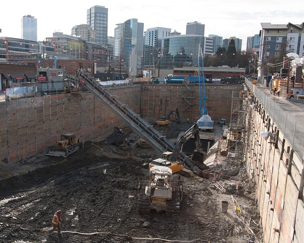 Amazon Block 52e during construction