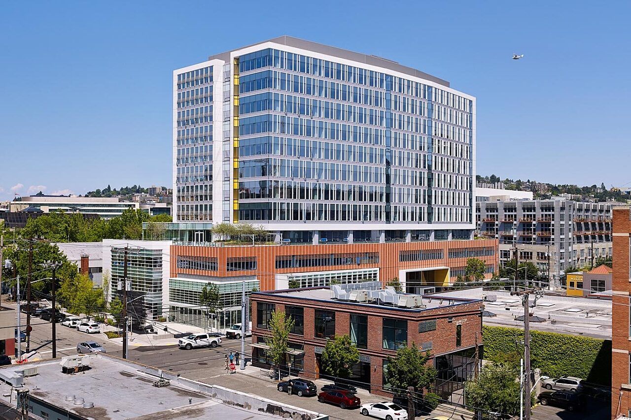 View of Amazon Block 52e from the outside