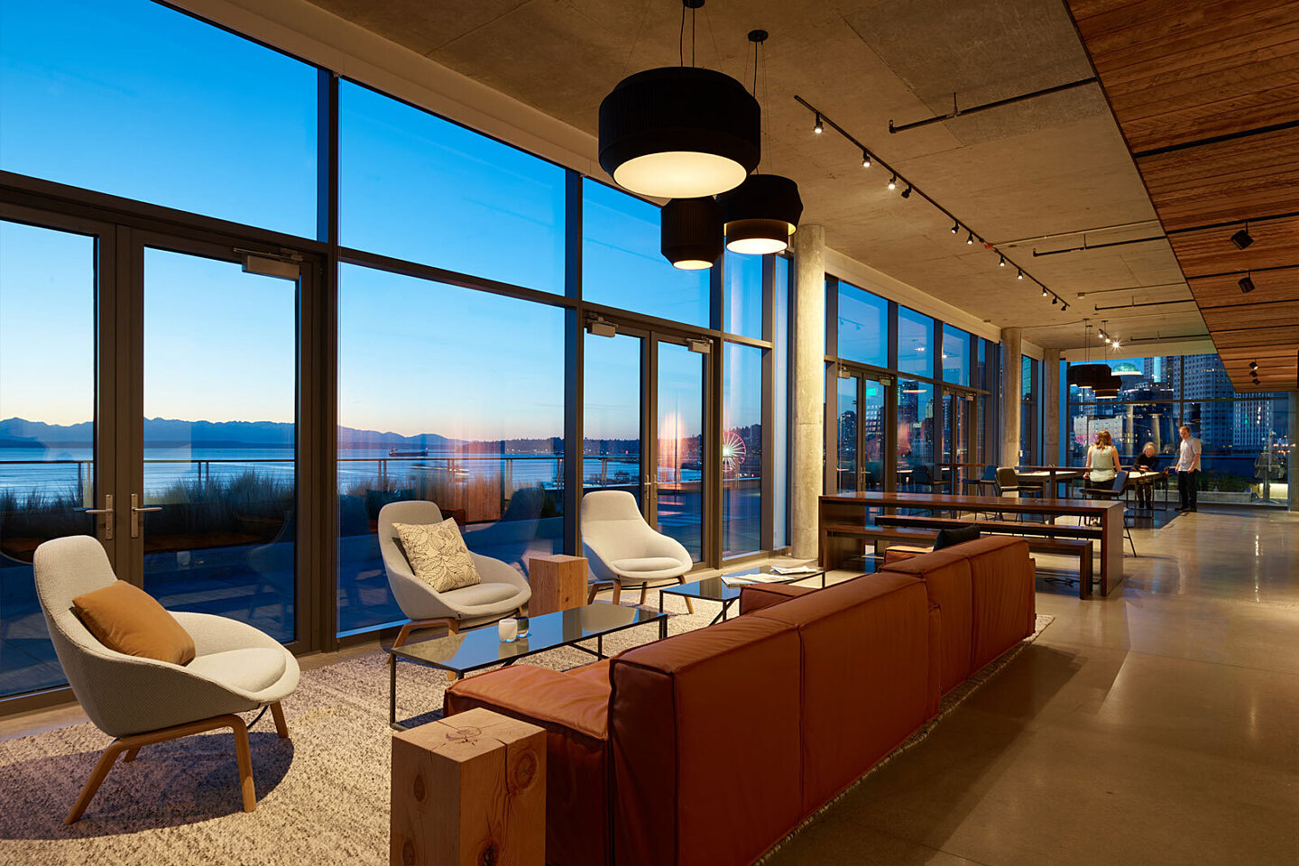 Interior lounge at 450 Alaskan