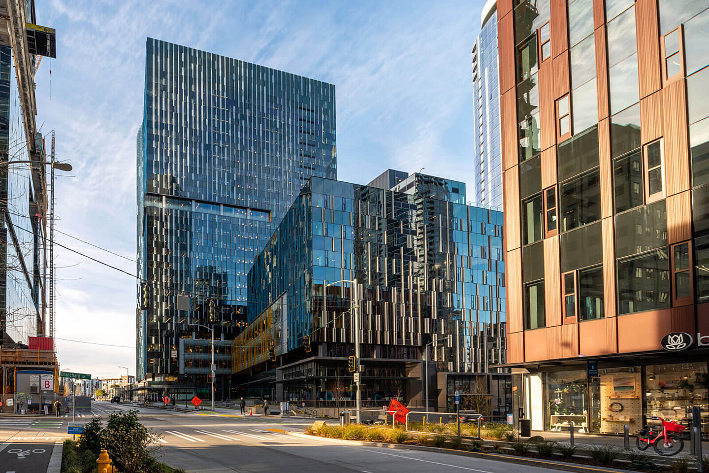 Amazon Block 21 street view