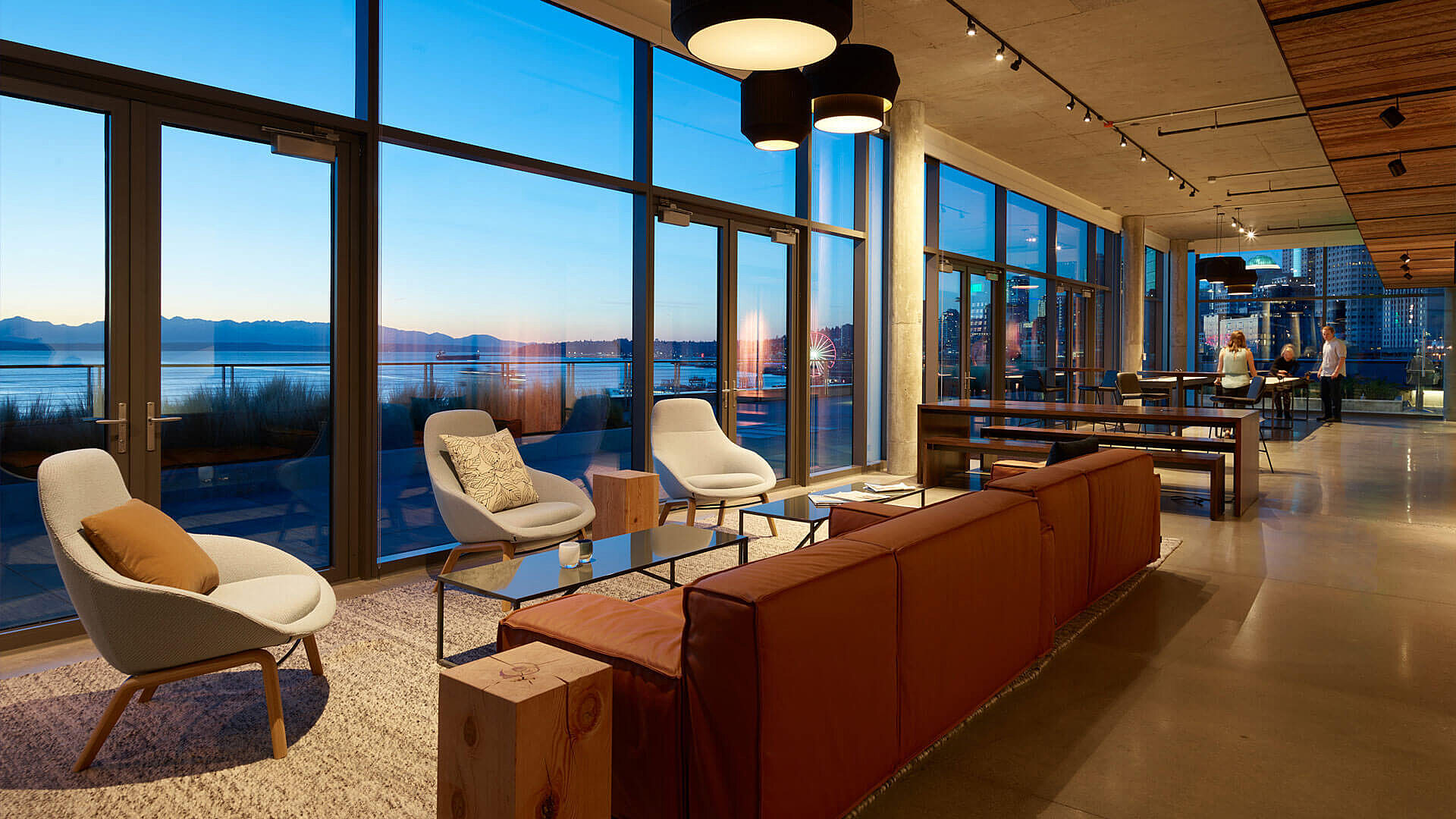 Interior lounge at 450 Alaskan