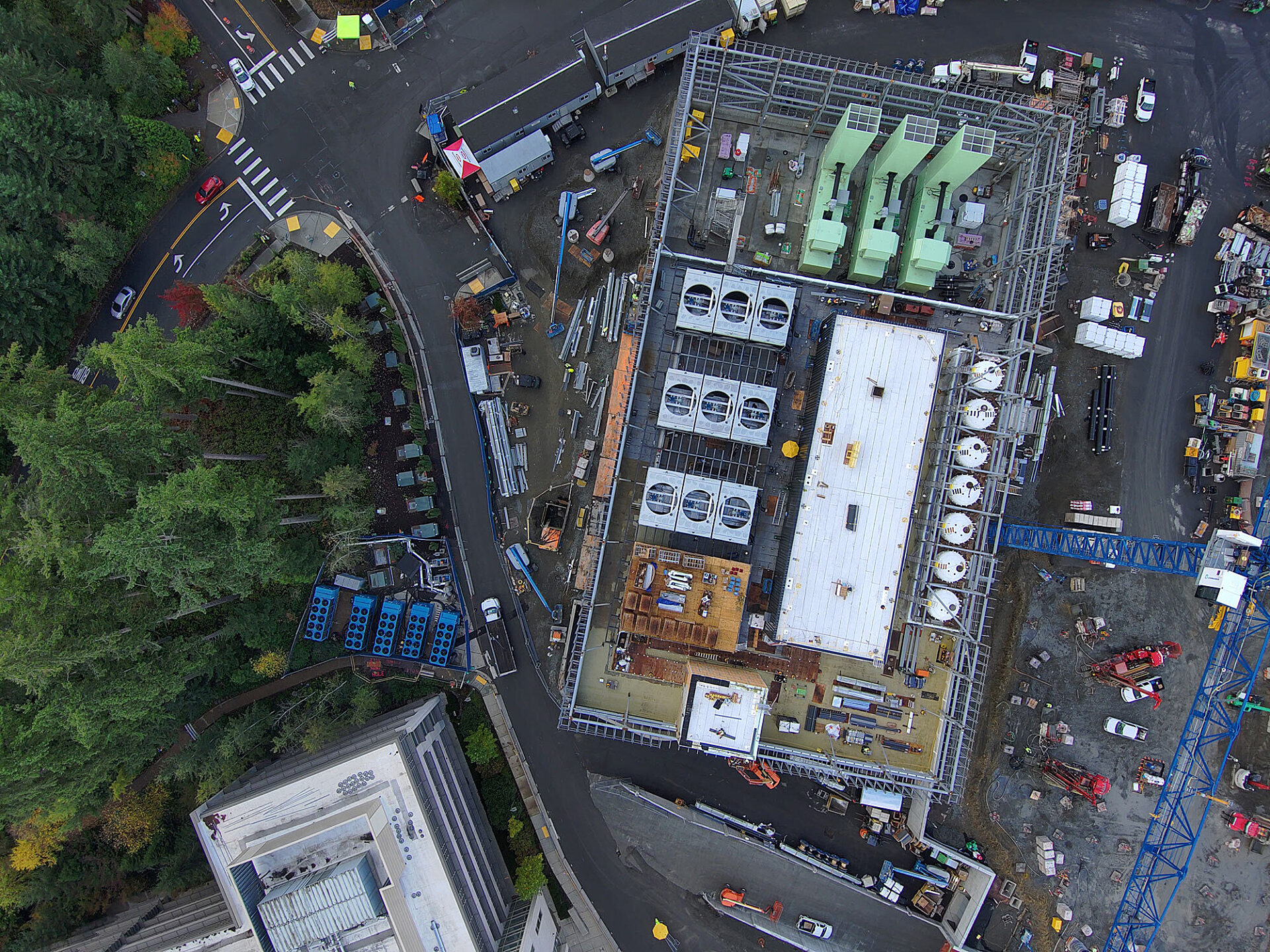 Aerial photo of jobsite with building under construction