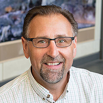 Headshot of Dave McGovern