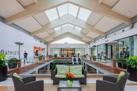 Bellevue Square South Common Shops stores